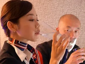 Bóp vú chị dâu