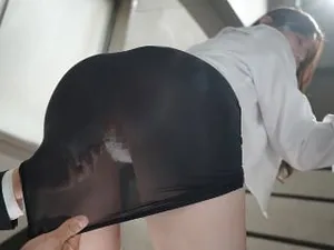 Ngưng đọng thời gian tôi đụ cả công ty